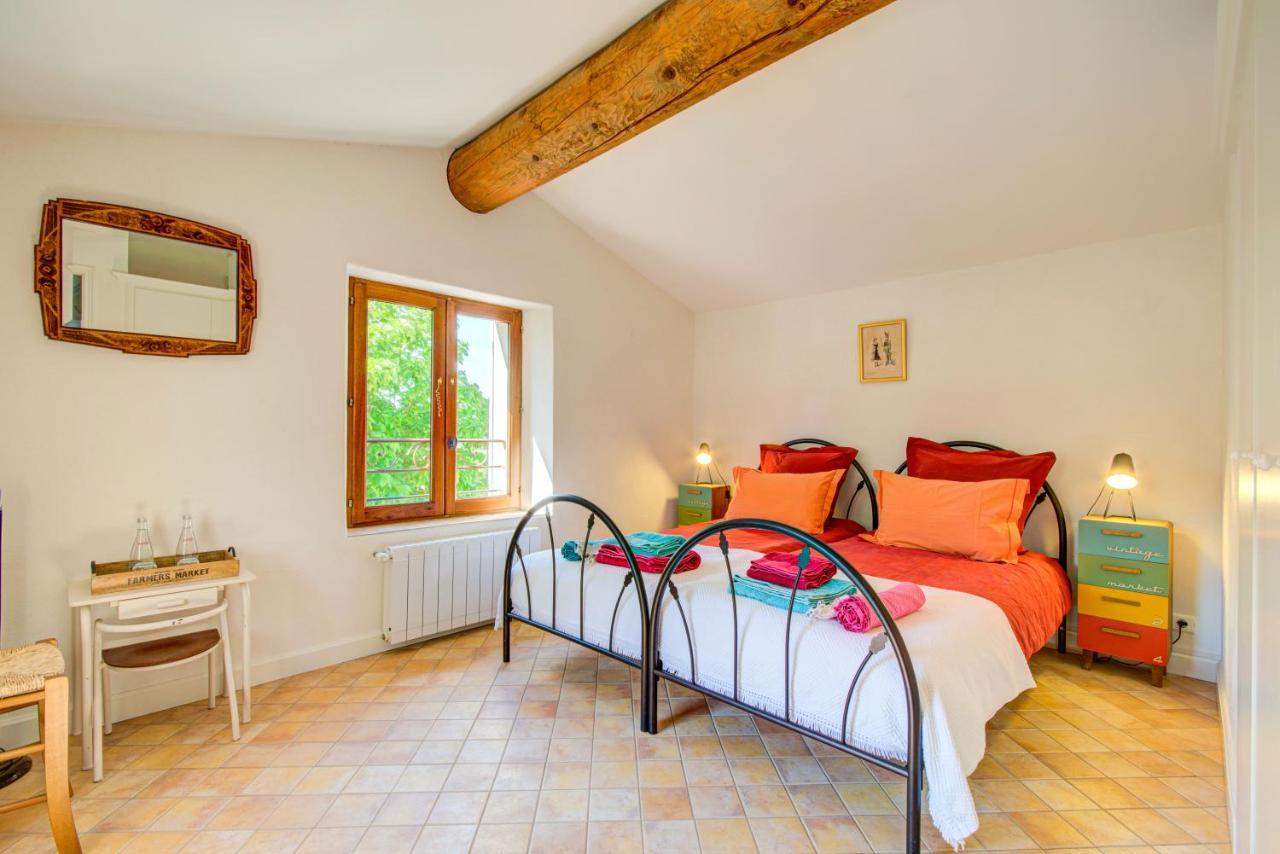 Les Chambres Du Perussier Cucuron Exteriér fotografie