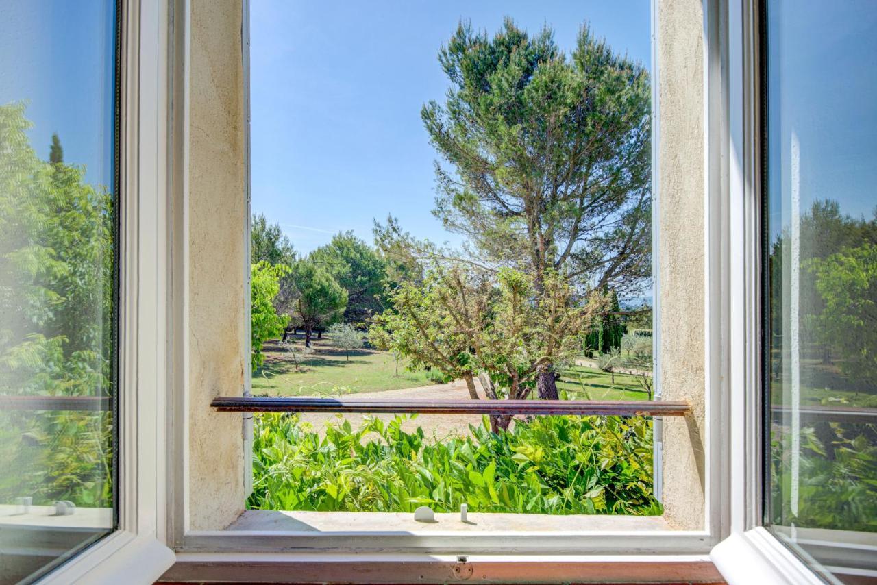 Les Chambres Du Perussier Cucuron Exteriér fotografie